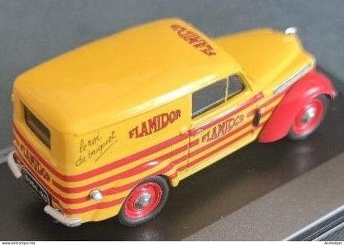 Vehicule publicitaire renault - vehicule,