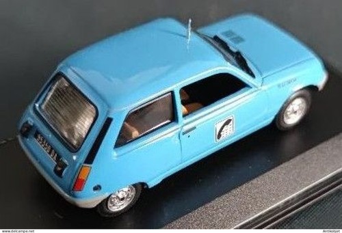 Vehicule publicitaire renault - publicitaire,